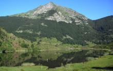 L'étang de Lers au pied du Mont Béas